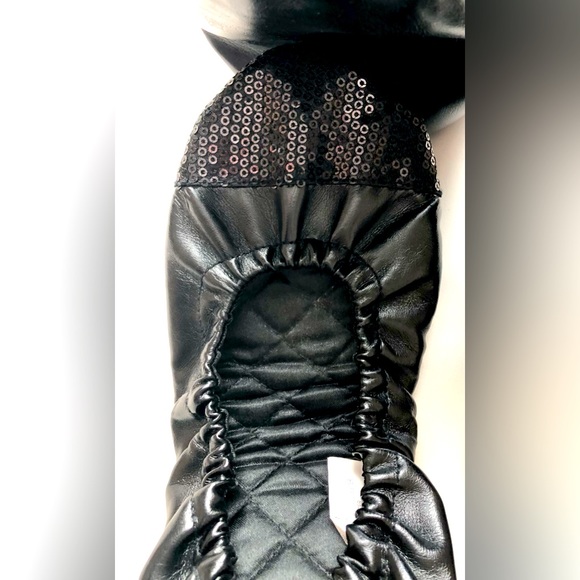 APT 9 Black Folding Ballet Flats with Storage Pouch - Picture 4 of 8